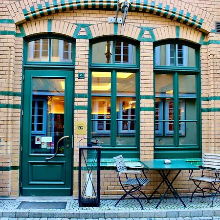 Apart-hotel Alma Am Anger 4*