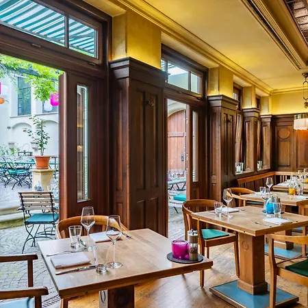Apart-hotel Alma Am Anger 4*