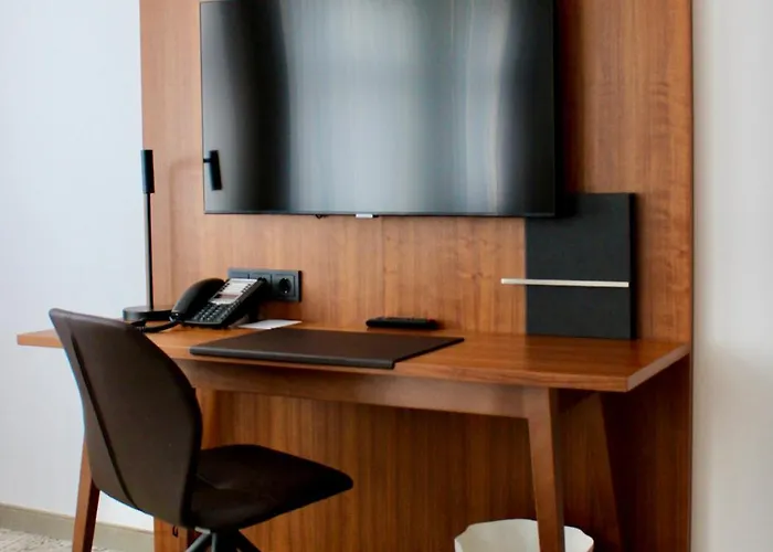 Alma Am Anger Hotel 4*