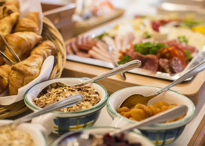 Hotel Alma Am Anger 4*